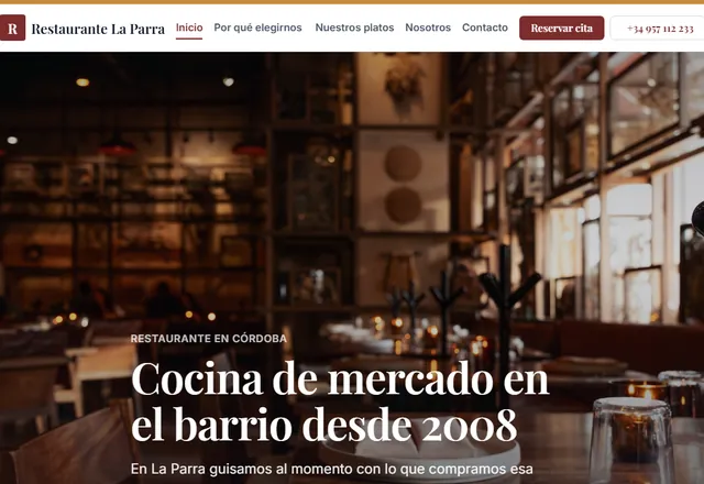 Web de ejemplo de un restaurante: portada con fotos del local y reserva de mesa